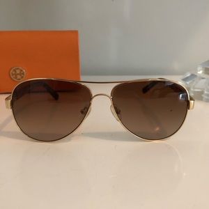 Tory Burch Aviator Sunglasses